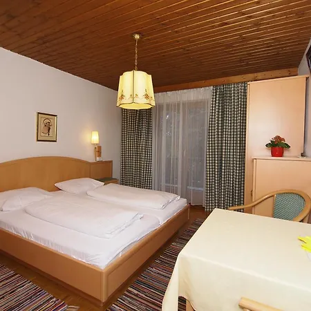 Gaestehaus Lauterbacher