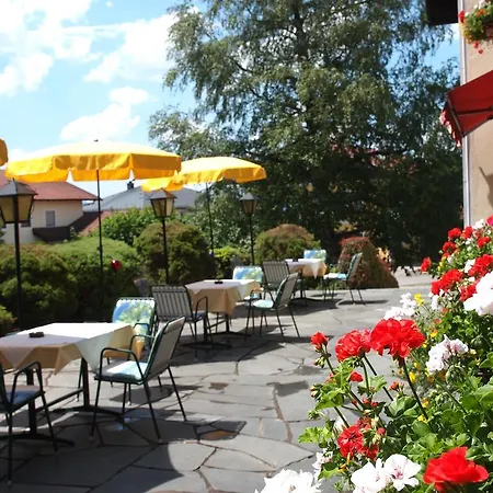 Gastehaus Lauterbacher Neumarkt am Wallersee