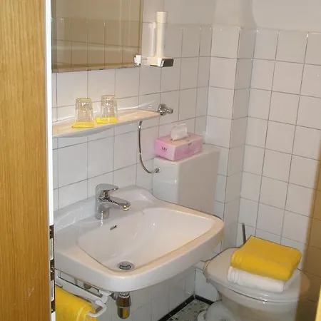 Gaestehaus Lauterbacher *