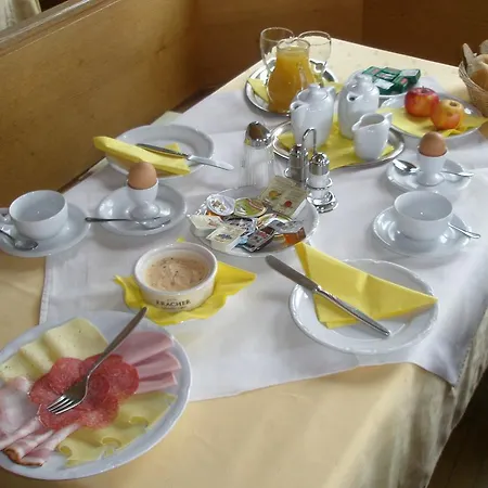 Gastehaus Lauterbacher Hotel Neumarkt am Wallersee